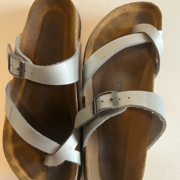 Betula slip on sandal size 6, silver, cross toe, easy on - Picture 2 of 8